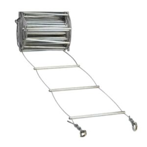 Escaleras métalicas de acero galvanizado con peldaño de 20 cm de ancho